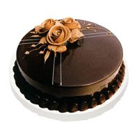 Cake to Kanpur comprising Chocolate Truffle Cake to Kanpur