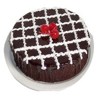 Midnight Cake Delivery in India - Chocolate Truffle Cake From 5 Star